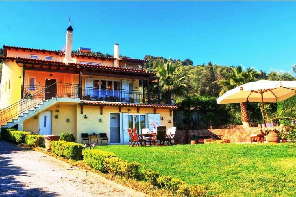 Villa Platanos Estate Akrata Esterno foto