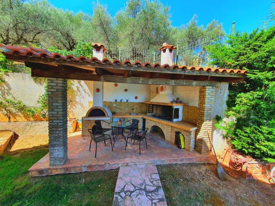 Villa Platanos Estate Akrata Esterno foto